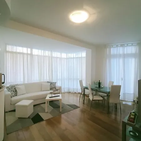 Апартаменты Skyline Su